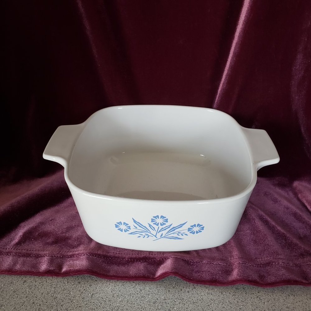 VTG CORNING WARE BLUE CORNFLOWER  SQUARE CASSEROLE DISH